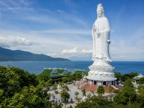 영흥사 & 해수관음상 (Linh Ung Pagoda)